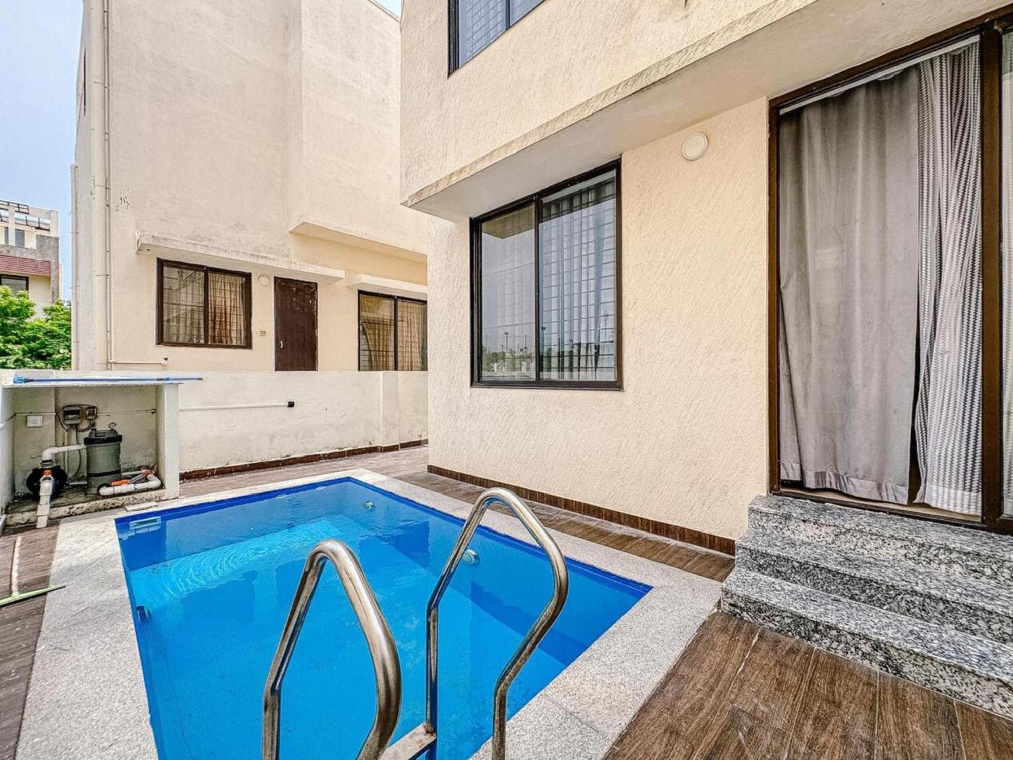 Private Villa With Swimming Pool Chennai Bagian luar foto